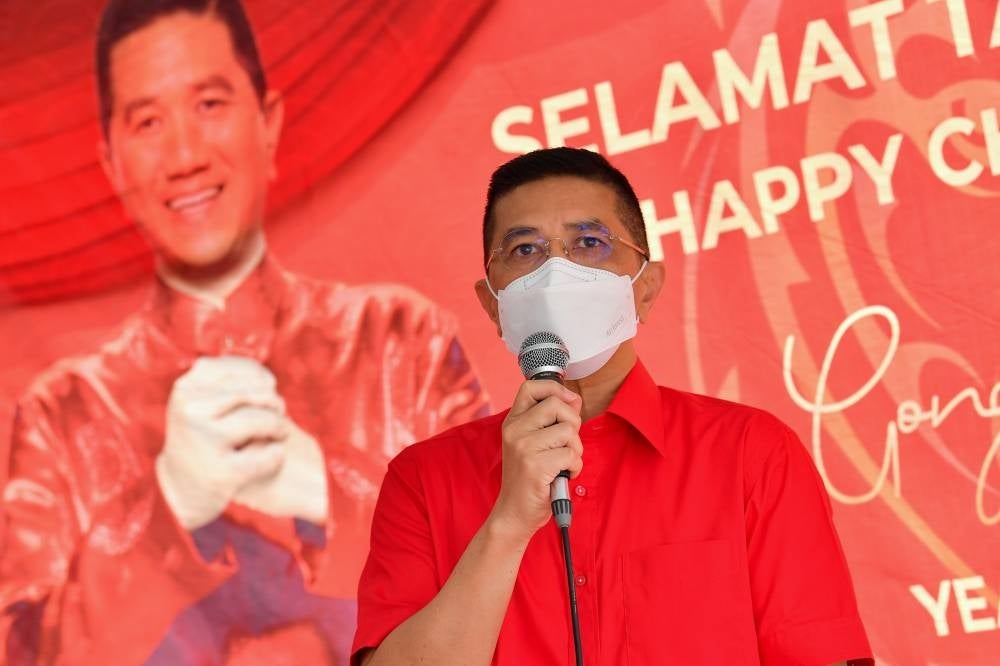Bersatu supreme council member Azmin Ali urged Johor voters to judge the PN coalition based on their track record managing the country during the pandemic. - Bernama Photo.