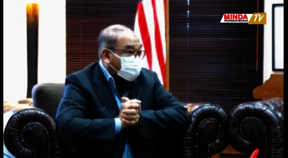 Universiti Tun Abdul Razak (UniRazak) economic expert Professor Dr Barjoyai Bardai 