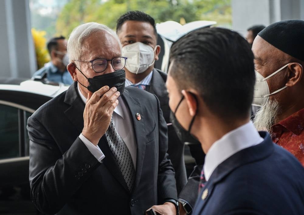 Datuk Seri Najib Razak at the Kuala Lumpur Courts Complex. - BERNAMA