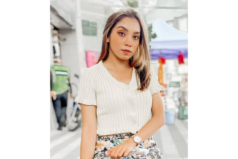 Sheemal Azlan of recently debuted girl group Cassia details her relationship with social media as addictive, but positively so.