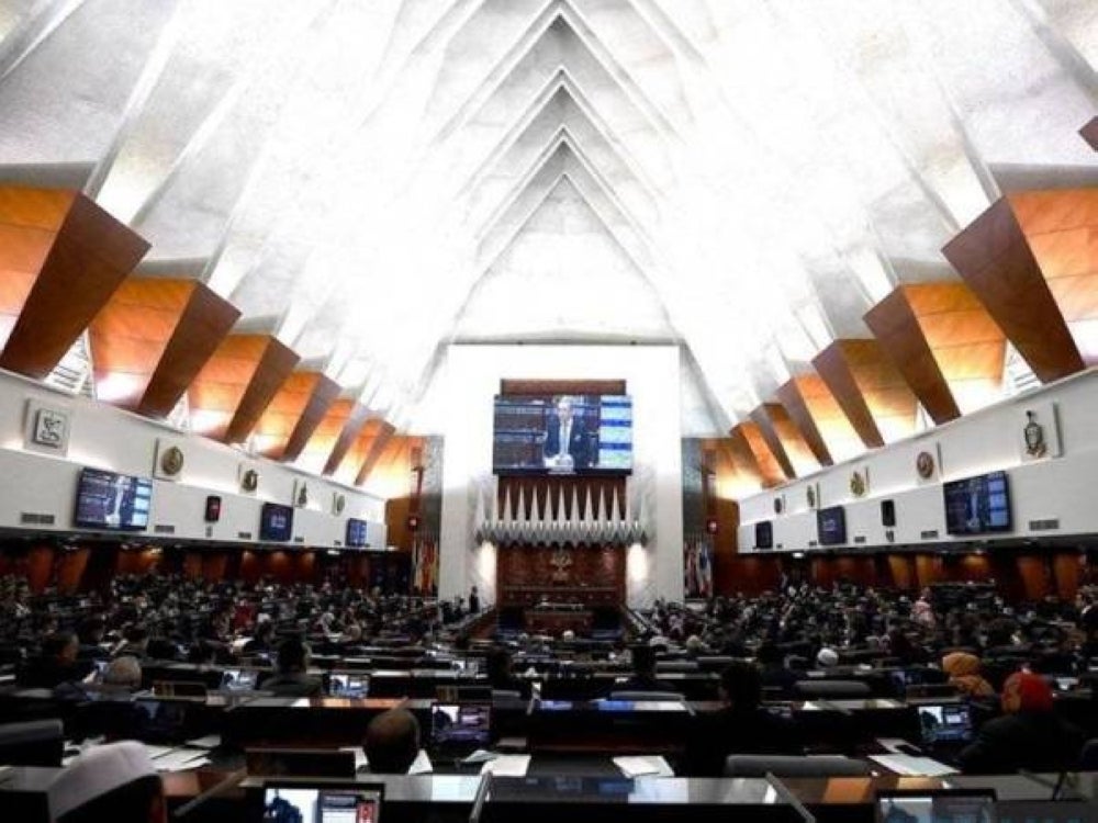 Issues related to the position of Jakim, as well as the total debt repayment of 1MDB and SRC International by the government, are among the issues expected to be raised in today’s Dewan Rakyat sitting. - Bernama Photo