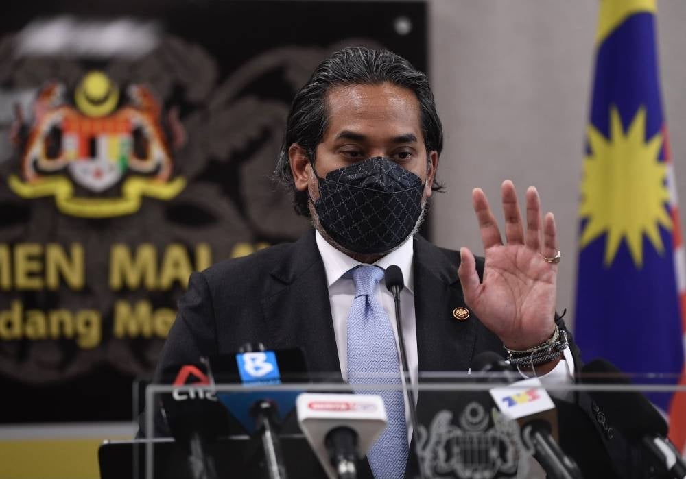 Senior citizens are advised to go for the Covid-19 vaccination and booster jab for better self-protection, especially with the coming of Ramadan, said Health Minister Khairy Jamaluddin. - Bernama Photo