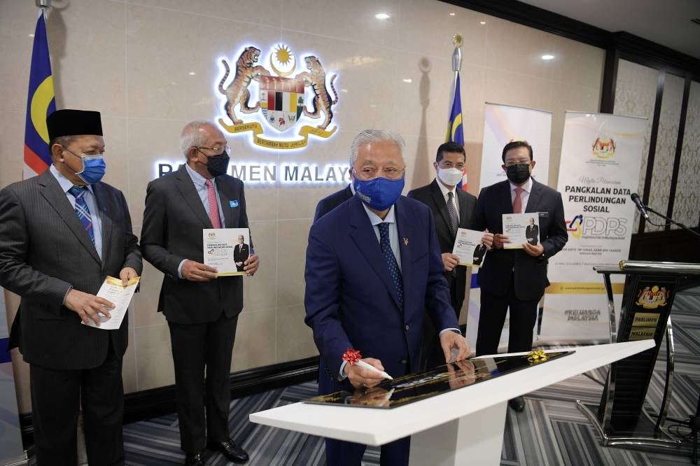 Prime Minister Datuk Seri Ismail Sabri Yaakob at the launching of the Social Protection Database (PDPS) at the Parliament building, today. -BERNAMA