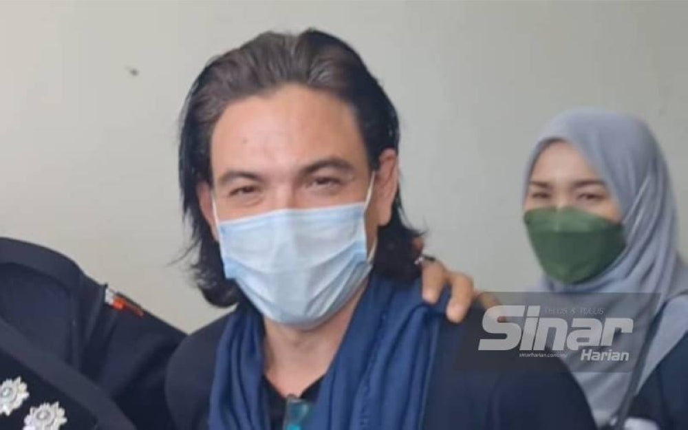 Nasyid singer and composer Muhammad Yasin Sulaiman or popularly known as Yasin.