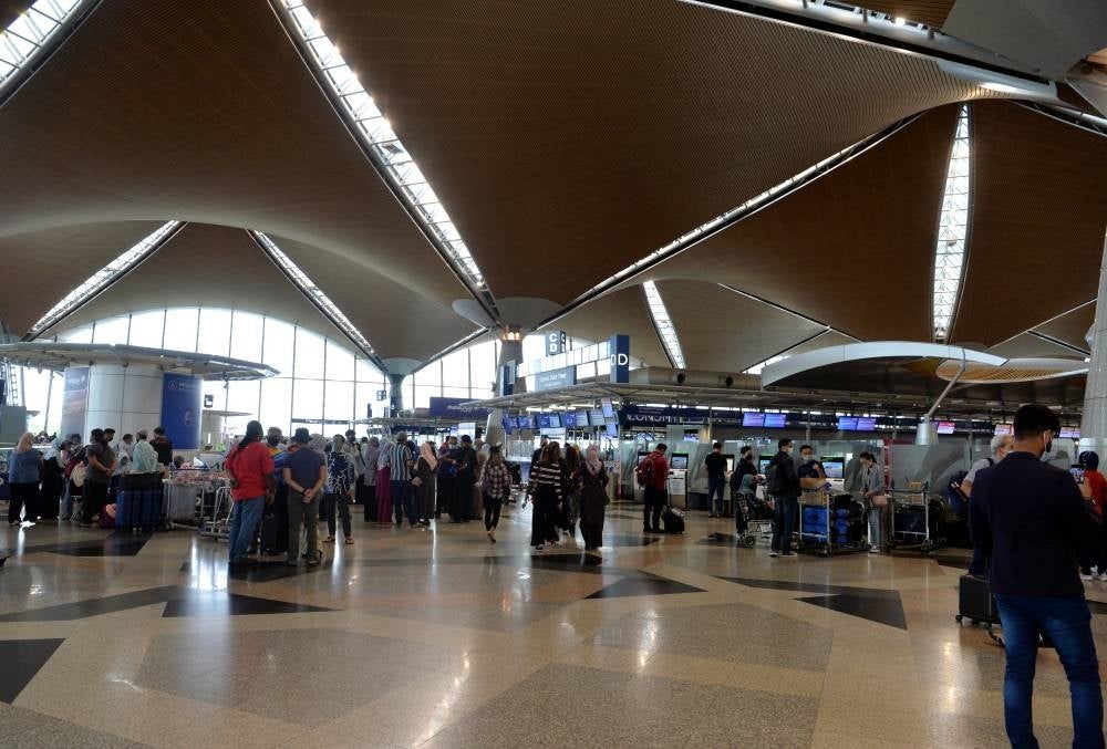 Malaysia reopens borders to international travellers after two years tomorrow - Bernama Pic