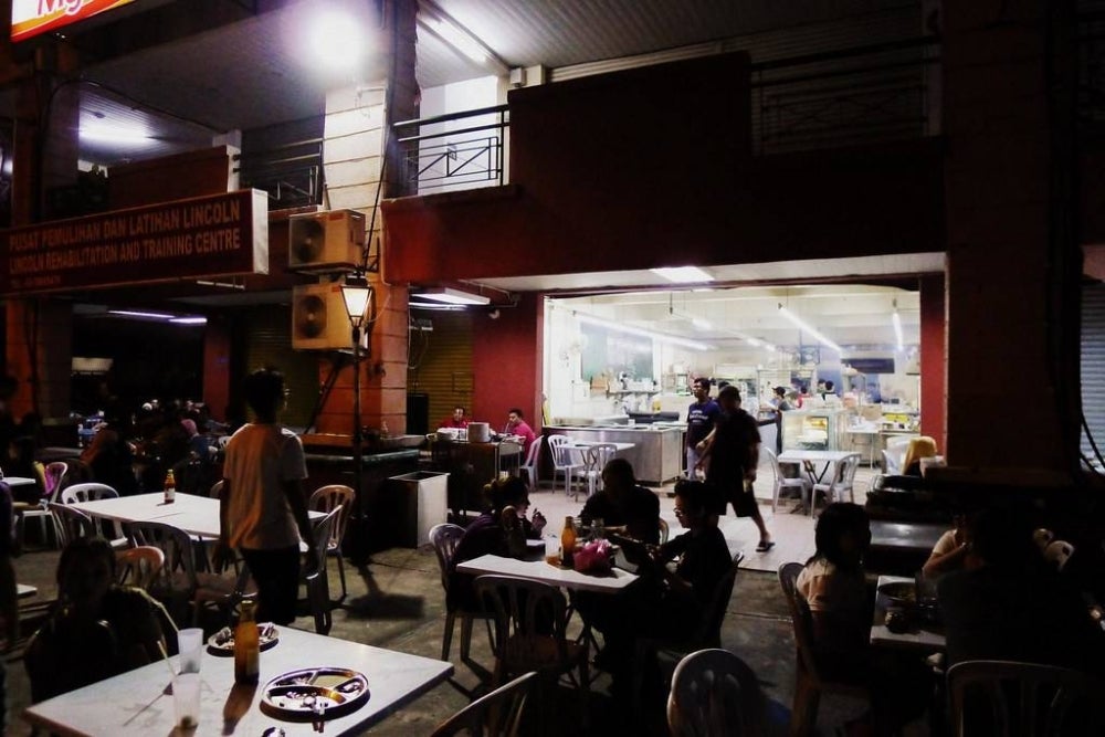 Stakeholders have previously said illegal tobacco sale may increase if the generational end game policy is implemented. Pic sourced from holidaysinmalaysia