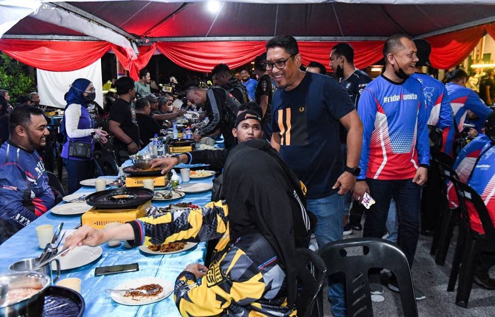 Youth and Sports Minister Datuk Seri Ahmad Faizal Azumu at the "Kembara Sahur Peja Bersama Fun Ride Riders" programme. - BERNAMA
