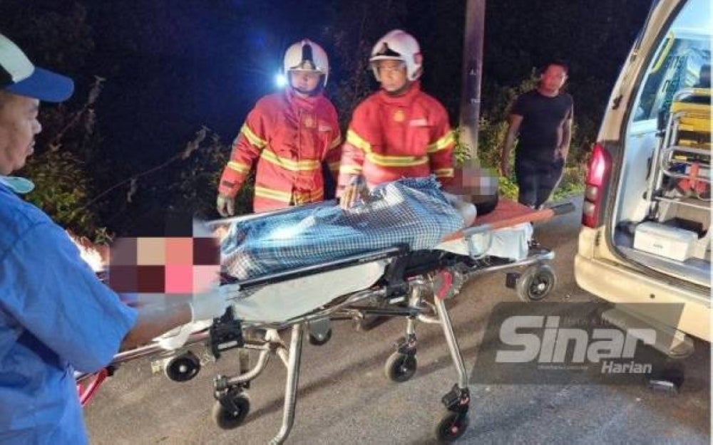 Pahang Fire and Rescue Department deputy director (Operations) Ismail Abdul Ghani said those injured were two men, two women and an eight-month-old baby girl.