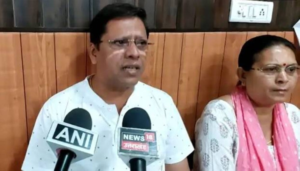 Sanjeev and Sadhana Prasad - Photo: Asian News International (ANI news) Twitter