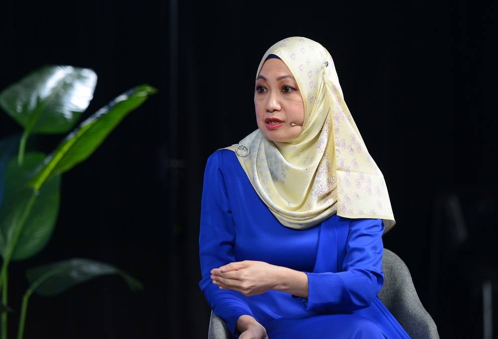 KL Fertility Clinic obstetrician and gynaecologist Dr Natasha Ain Mohd Noor during Sinar Daily’s live show Relatable entitled "The Struggles of Conceiving".