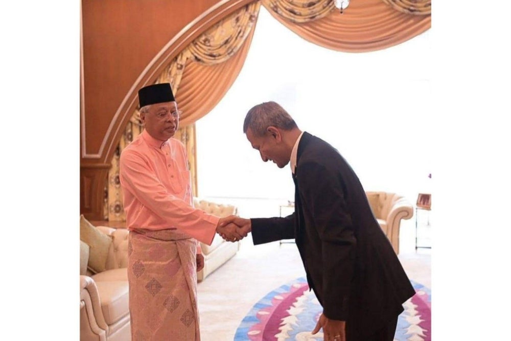 Prime Minister Datuk Seri Ismail Sabri Yaakob receives courtesy call from Singapore’s Foreign Minister Dr Vivian Balakrishnan. - Photo: Ismail Sabri Yaakob/Facebook 
