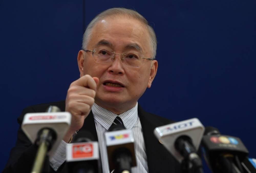 Transport Minister Datuk Seri Dr Wee Ka Siong during a press conference on the steps taken by Prasarana Malaysia Bhd to improve its services. - BERNAMA
