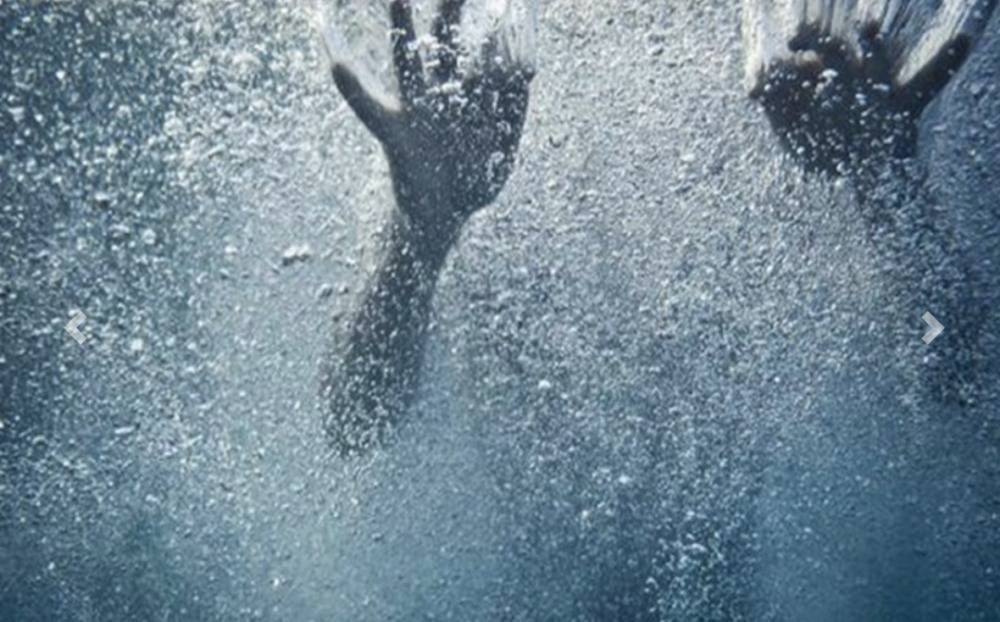 Two Thai teenagers drowned and one is still missing after they were swept away by strong currents in an incident in Sungai Kelantan. - BERNAMA