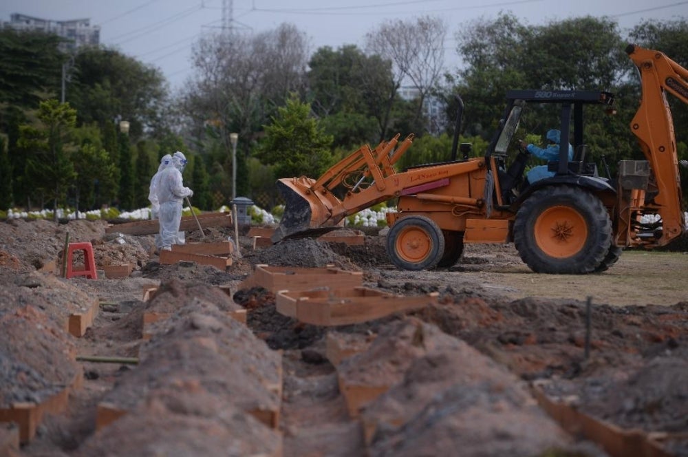 Some of them are willing to bribe hospital stuffs to get the remains