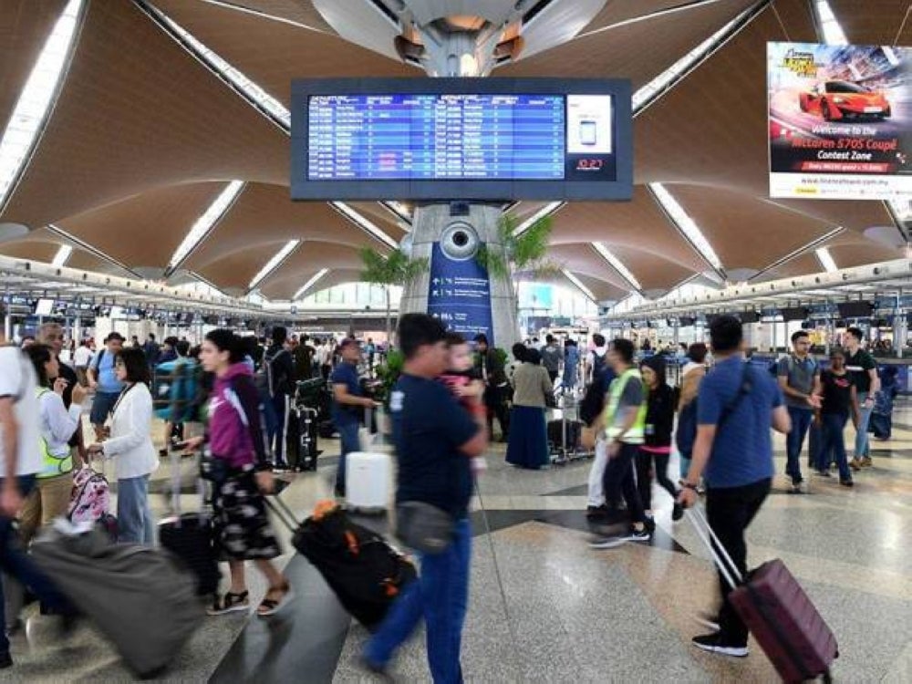 Mavcom’s initial findings shows over 6,000 domestic flights were operated by Malaysian carriers throughout Raya travelling from April 29 to May 9, 2022 compared to over 8,000 domestic flights during Raya 2019 - Bernama pic
