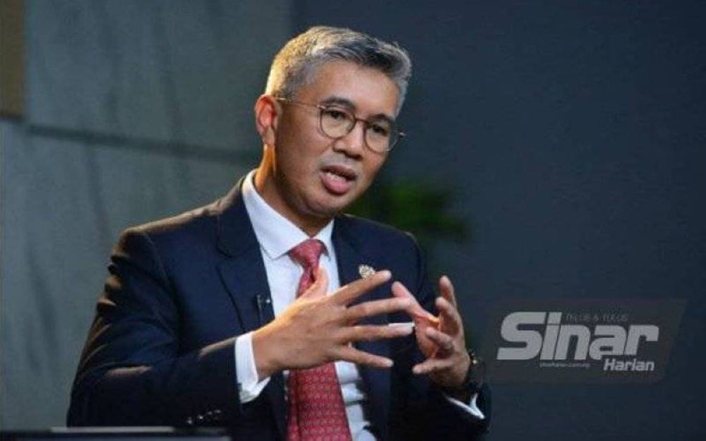 Zafrul said worries from international investor community among the temporary factors contributing to the depreciation of the ringgit at the moment.