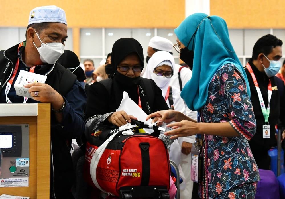 The first group of 295 pilgrims will depart for the Holy Land via Saudia Airlines flight SV 5635 at 1.35pm today from KLIA. - Photo: BERNAMA
