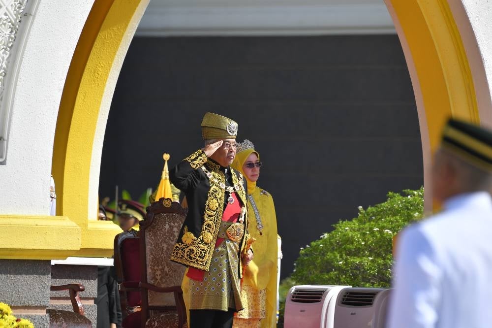 Al-Sultan Abdullah earlier inspected the Guard of Honour and accorded the second Royal Salute before entering Sri Maharaja Hall for the investiture ceremony. Photo - BERNAMA