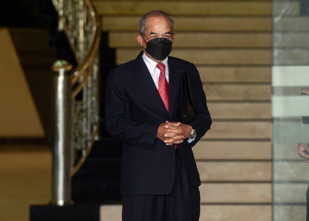 Former Chief Secretary to the Government (KSN) Tan Sri Mohd Sidek Hassan at the Kuala Lumpur Courts Complex. He was testify as a prosecution witness in Datuk Seri Najib Razak's 1MDB trial. - BERNAMA