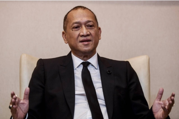Nazri said the floods that hit the country every year have the potential to be a tourism attraction