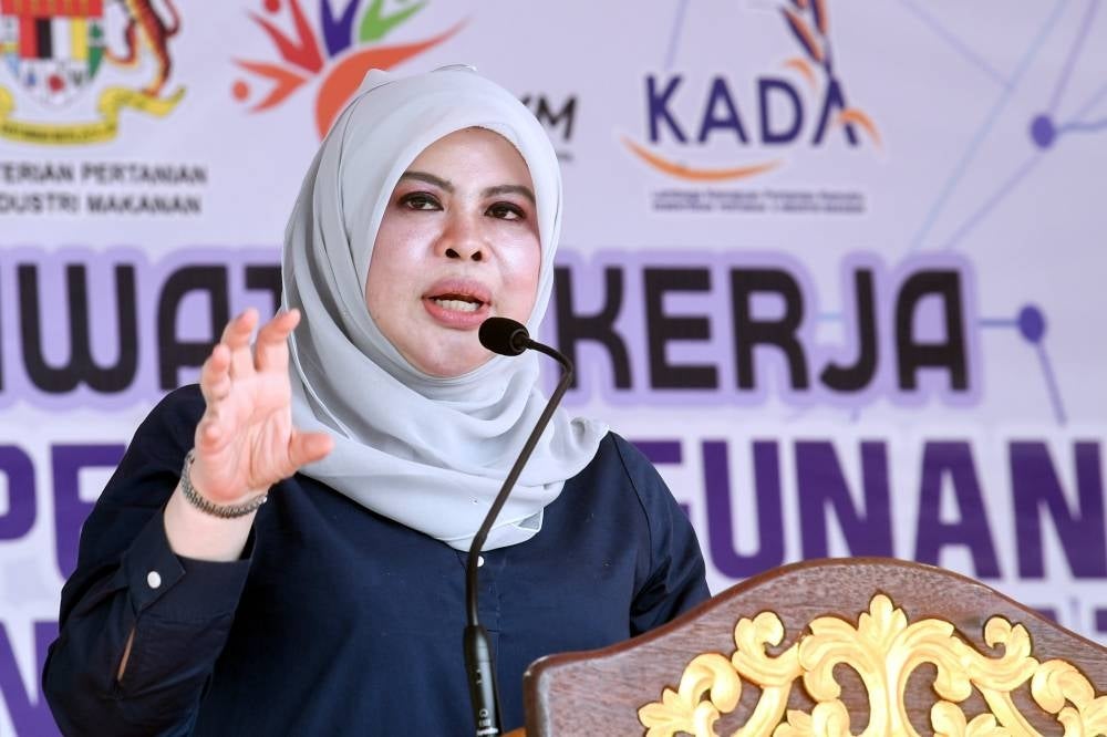 Women, Family and Community Development Minister Datuk Seri Rina Mohd Harun - Photo: BERNAMA