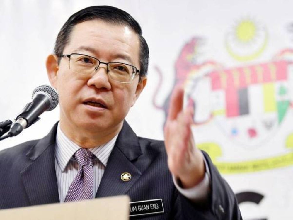 Lim opined that the assistance was far from sufficient for the low-income families burdened by the rising living costs. Photo: BERNAMA FILE PIX