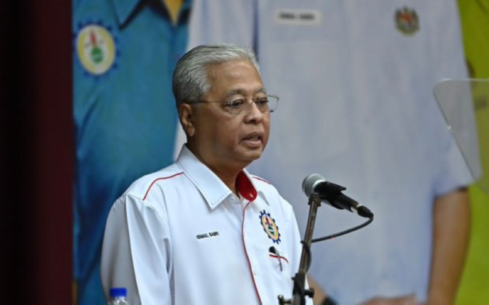 Prime Minister Datuk Seri Ismail Sabri Yaakob KUALA LUMPUR  - GLCs and GLICs need to appoint representatives of the Malaysian Trades Union Congress (MTUC) as their board members.. - Bernama pic