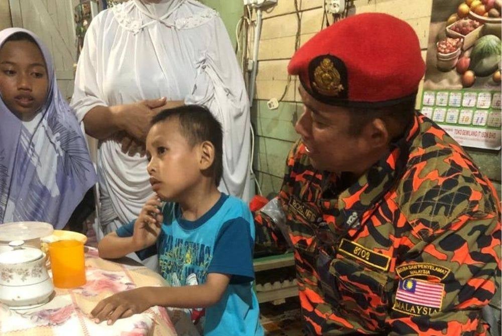 Seven-year old Muhammad Fakhri Zhafrah Afandi Muhammad Maulidin was found in the woods located about 100 metres away from his house at about 7.16pm on Sunday.