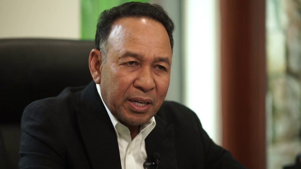 Puncak Niaga Holdings Bhd executive chairman  Tan Sri Rozali Ismail is expected to set up a new party to represent today’s generation of settlers, especially of Felda. 
