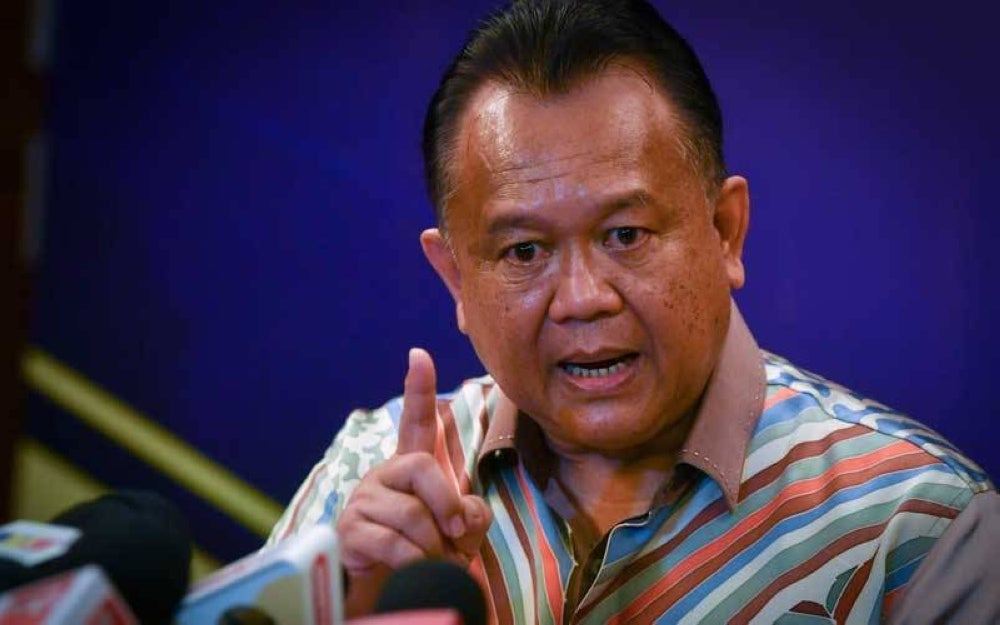 Datuk Seri Alexander Nanta Linggi says his ministry and the entire machinery of enforcement agencies are now mobilising efforts to eradicate the leakage of subsidised goods. - Bernama pic