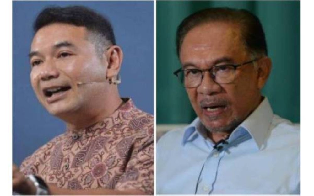 Rafizi (left) and Anwar (right).
