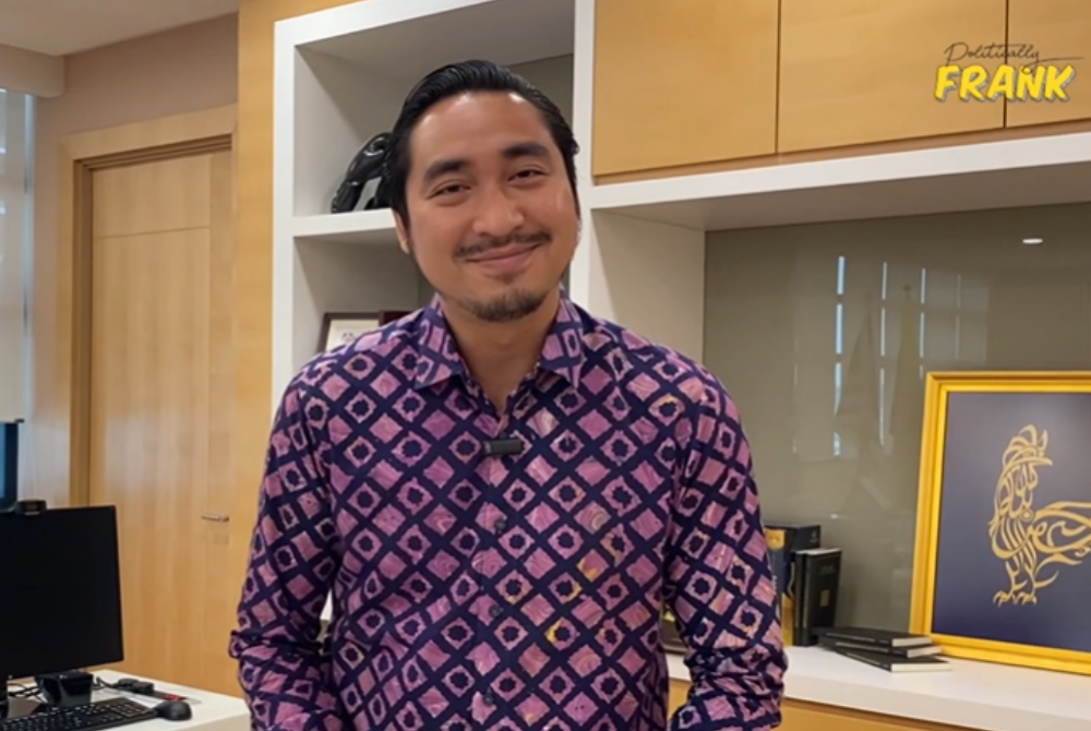 Wan Ahmad Fayhsal Wan Ahmad Kamal said he disagreed that it is time to stop race-based policies, stating that each race needs to surrender their communal interest if they want to stop raced-based politics.