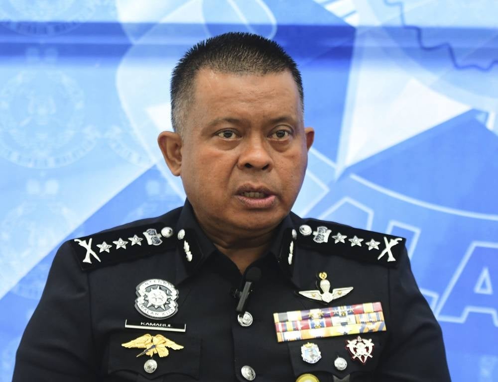 Johor police chief Datuk Kamarul Zaman Mamat said the individuals comprised three family members, five cellmates and four prison staff. - BERNAMA
