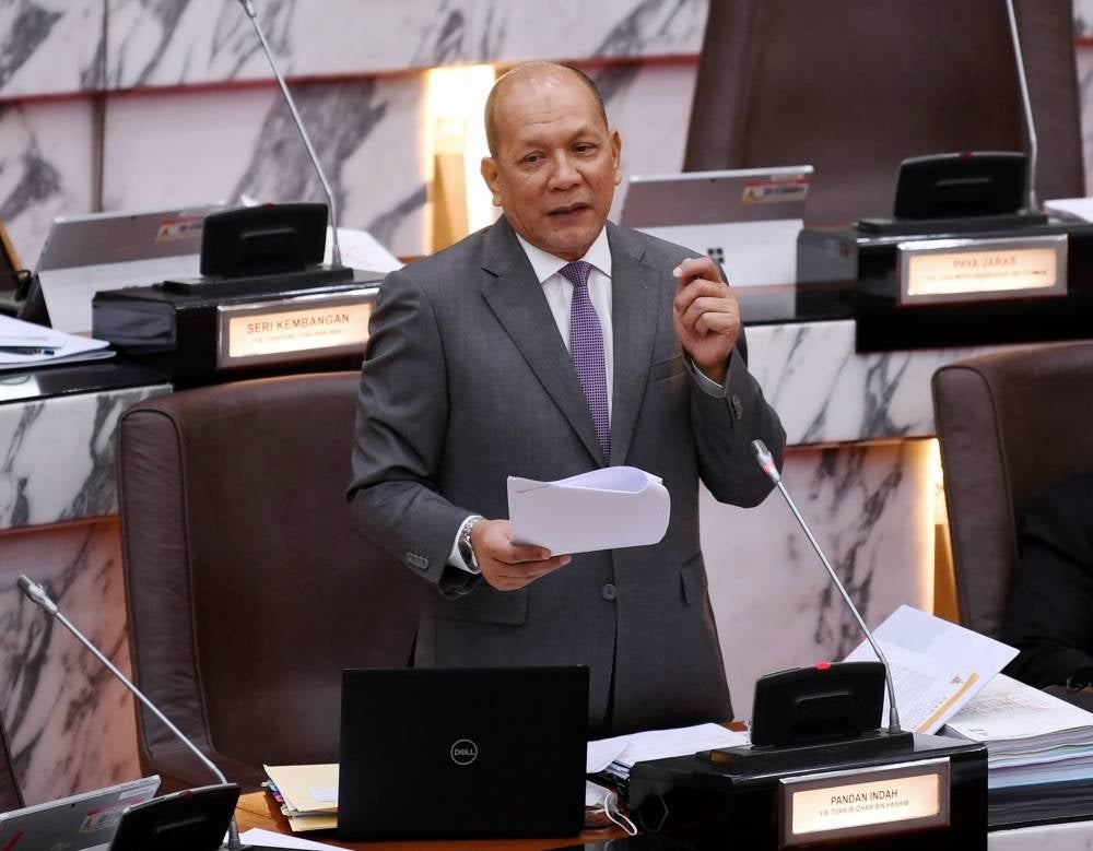 State Infrastructure and Public Amenities, Agriculture Modernisation, and Agro-Based Industry Committee chairman Izham Hashim. - Bernama Photo