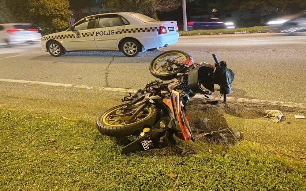 The victim's motorcycle was hit by a Honda City in the fatal crash.
