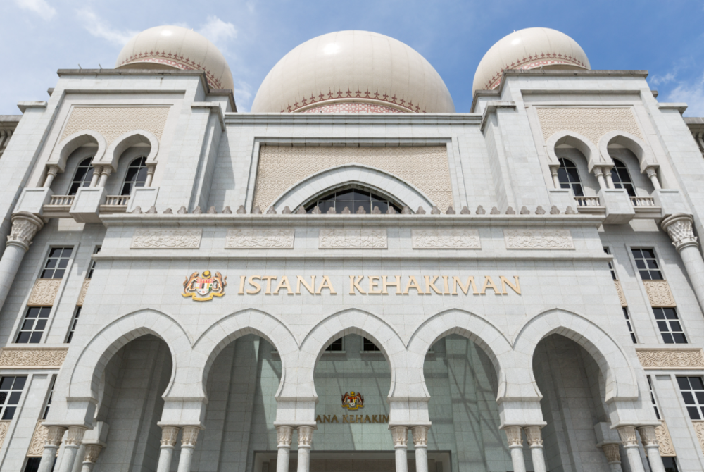 The Court of Appeal in a 2-1 majority decision today ruled that the children born overseas to Malaysian mothers who are married to foreign spouses are not entitled by operation of law to be Malaysian citizens. - Photo: BERNAMA