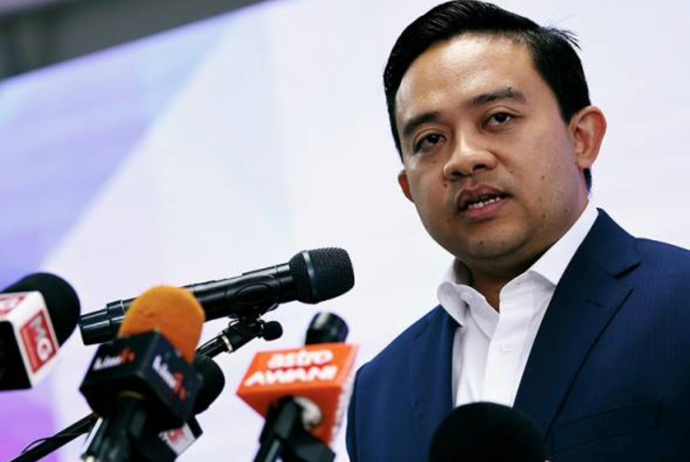 Bersatu information chief Wan Saiful Wan Jan says the issue of leaving the government has not been raised. - Astro Awani pic