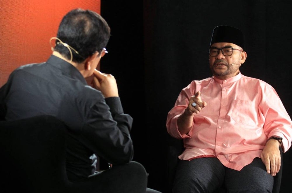 Amanah deputy president Datuk Seri Mujahid Yusof with veteran journalist, Tan Sri Johan Jaaffar.