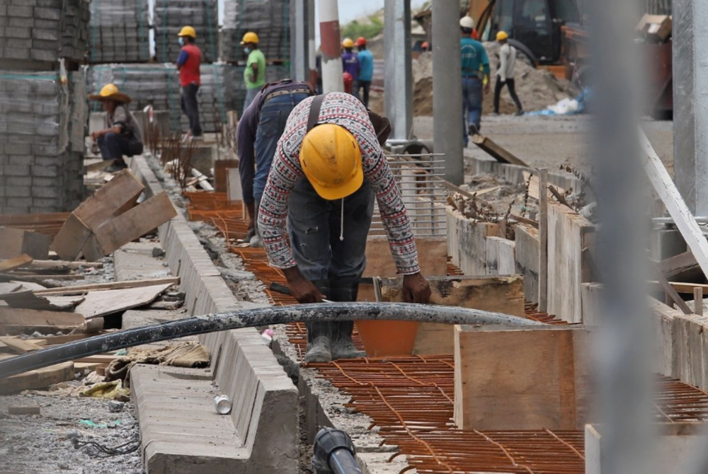 Foreign workers to undergo a health screening to prevent the transmission of urban malaria - BERNAMA Photo