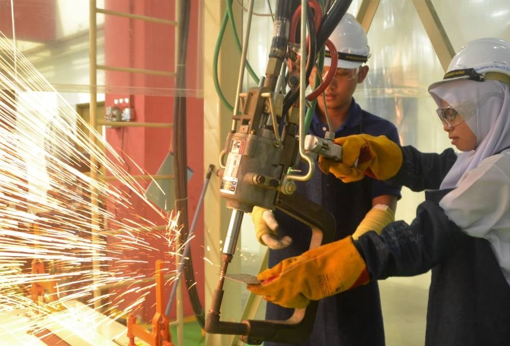 Employment rate among TVET graduates is over 81 per cent thus addresses concerns regarding the employability among the youths. (BERNAMA)