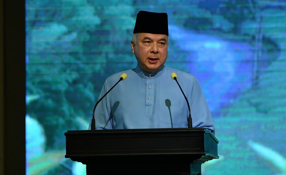 Sultan Nazrin said a key feature of the sector will be its international dimension, as Islamic finance becomes an increasingly important part of the global financial landscape. - Bernama Photo