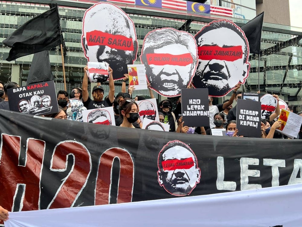 About 100 protesters had recently gathered to demand answers on the updates of the Littoral Combat Ship (LCS) project.