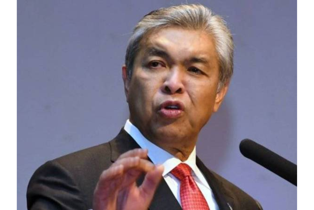 Umno president Datuk Seri Ahmad Zahid Hamidi said Pas should not complain over Umno’s decision to go solo since it is caused by their own behavior and attitude.