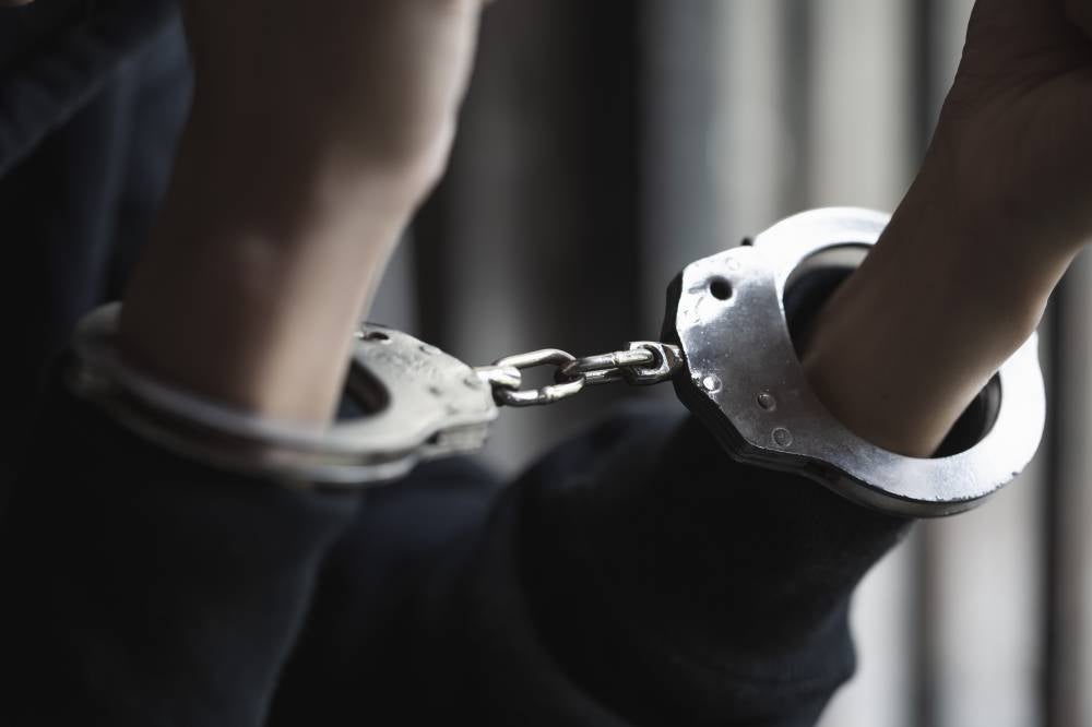 A pregnant woman was among five individuals arrested on suspicion of helping an unlicensed money lender or ah long, to threaten victims. - Photo: 123RF