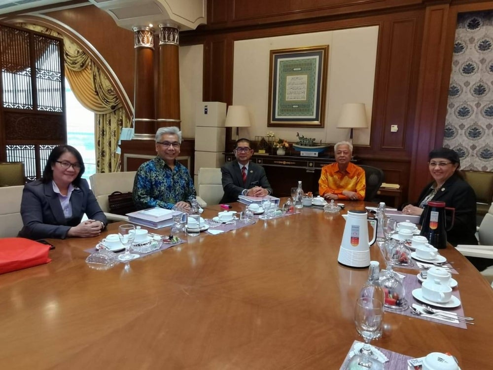 Ismail Sabri (second from the right) chaired the fifth MKMA63 meeting.