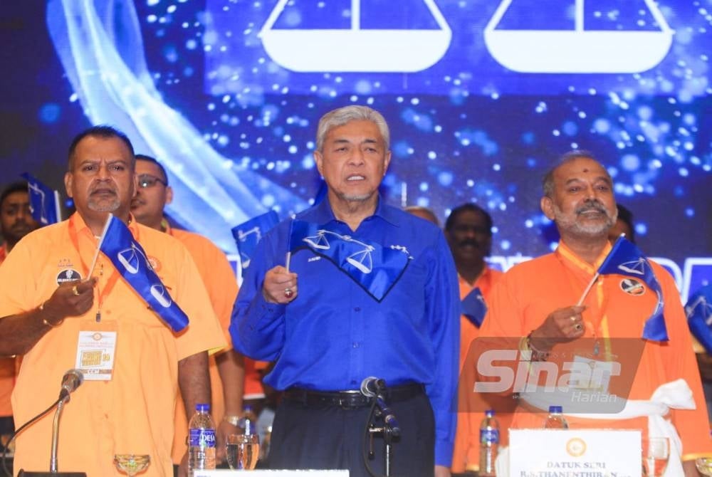 BN chairman Datuk Seri Dr Ahmad Zahid Hamidi at the 14th Annual General Meeting of Parti Makkal Sakti Malaysia.
Photo by Rosli Talib
