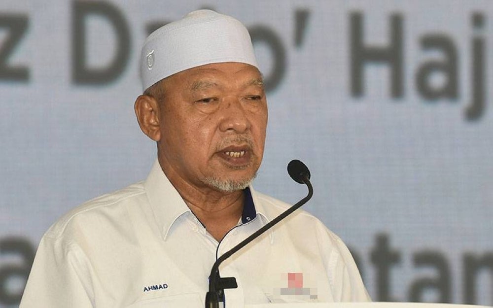  Ahmad said that each district in Kelantan was also asked to repair the PPS to ensure flood victims’ comfort. - Bernama Photo