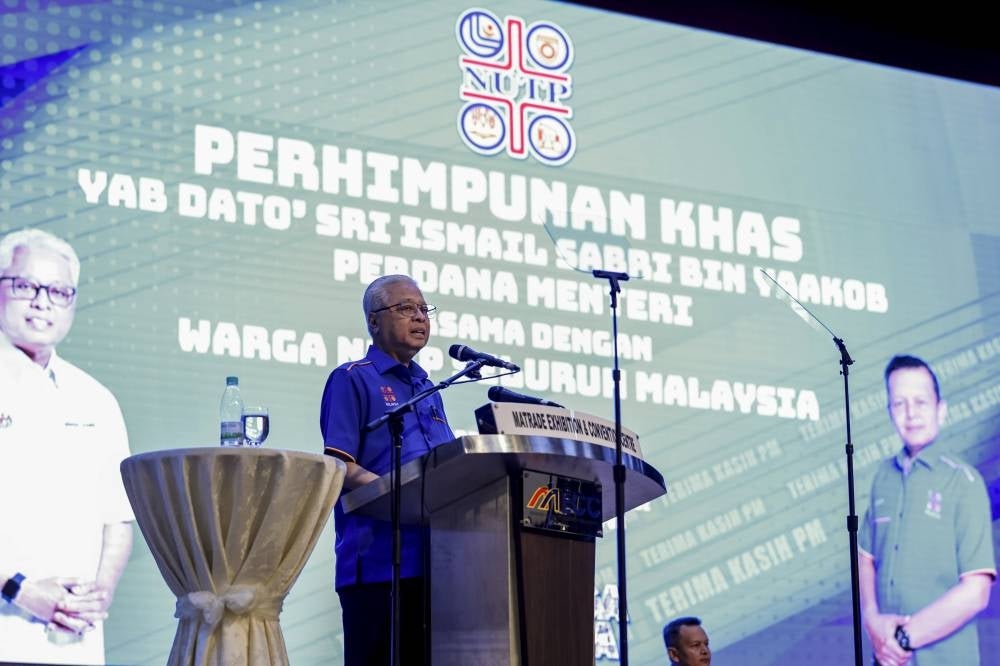 Ismail Sabri said this when addressing members of the National Union of the Teaching Profession (NUTP) during a special assembly with the prime minister here today. - Bernama Photo