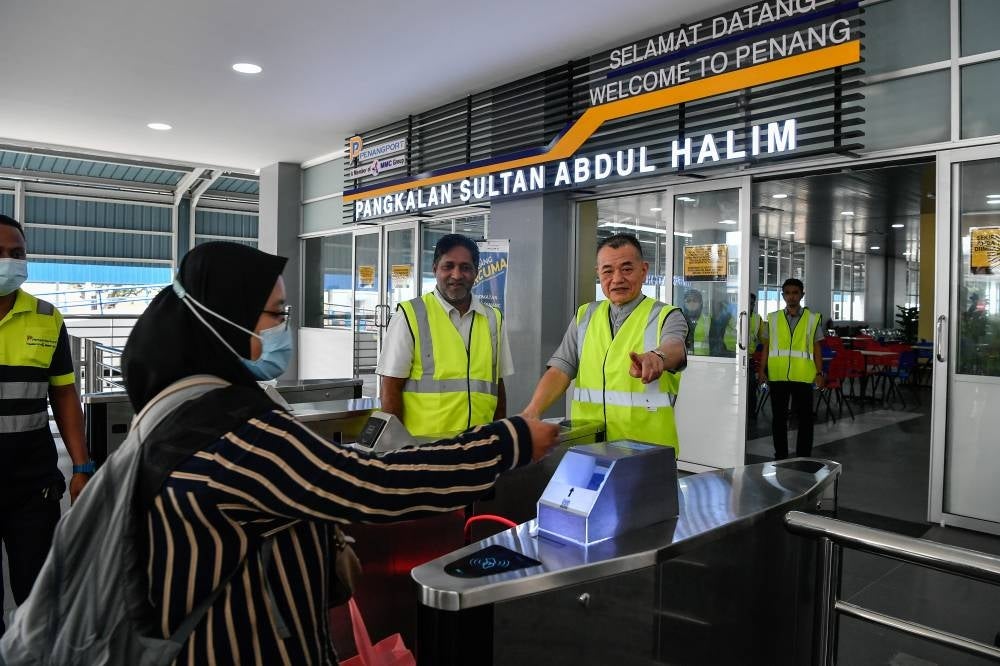Tan Teik Cheng (three, left) with Sasedharan Vasudevan (two, left) while reviewing the status of the Sultan Abdul Halim Base (PSAH) upgrade today. - Bernama Photo