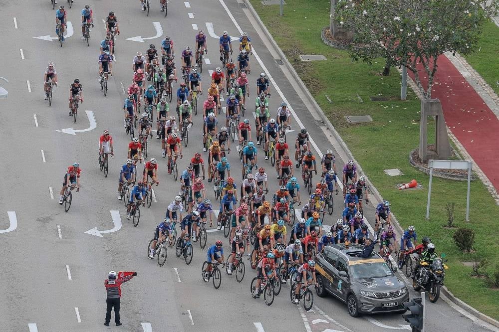 Several roads around George Town and the Penang Bridge from the island side will be closed in stages this Sunday in conjunction with Stage 6 of the Le Tour De Langkawi cycling tour. - BERNAMA